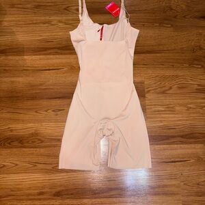❤️SPANX❤️ - Open Bust Body Suit